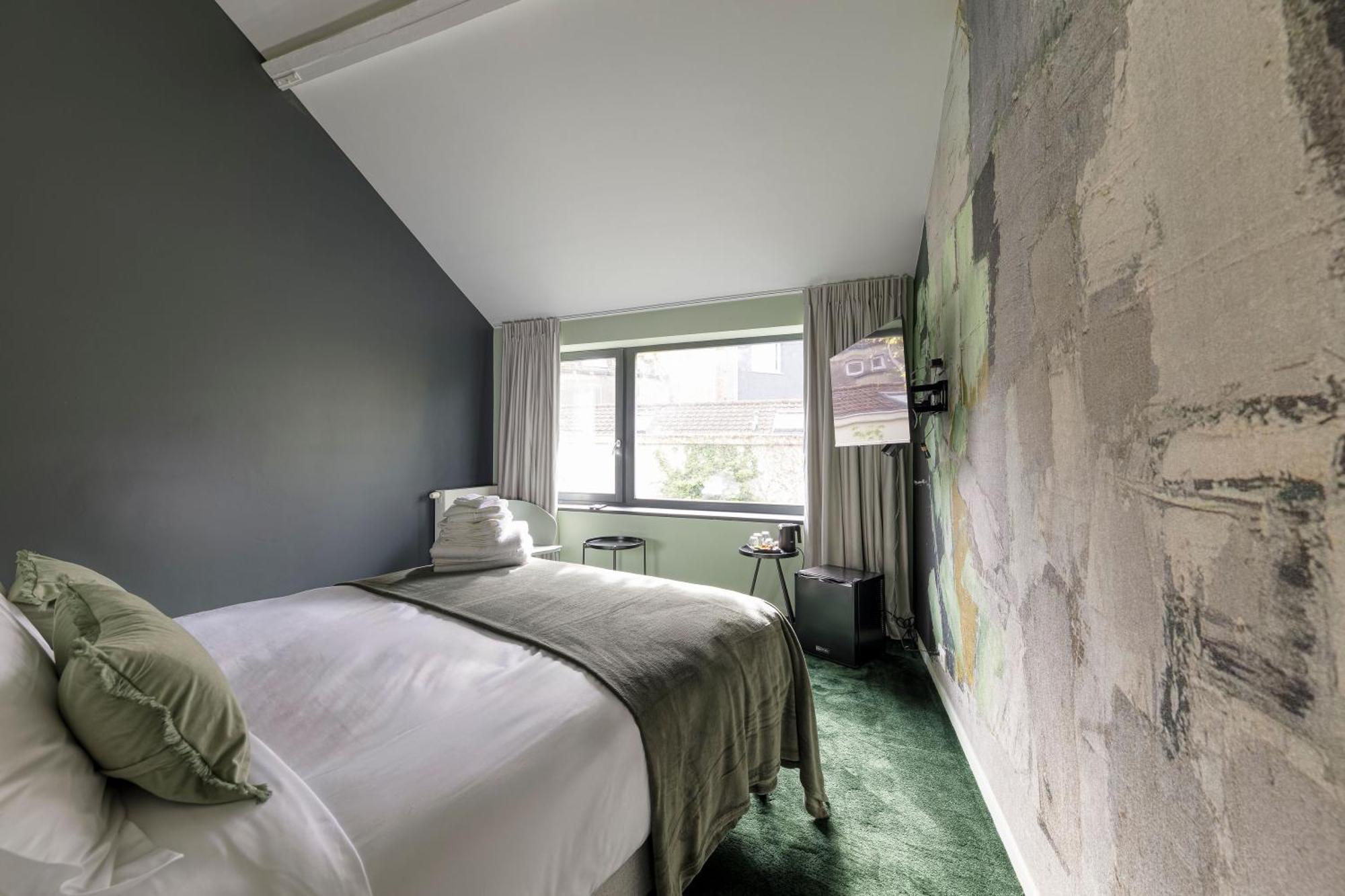Atelier K - Art Guesthouse In Brussels Ixelles ภายนอก รูปภาพ