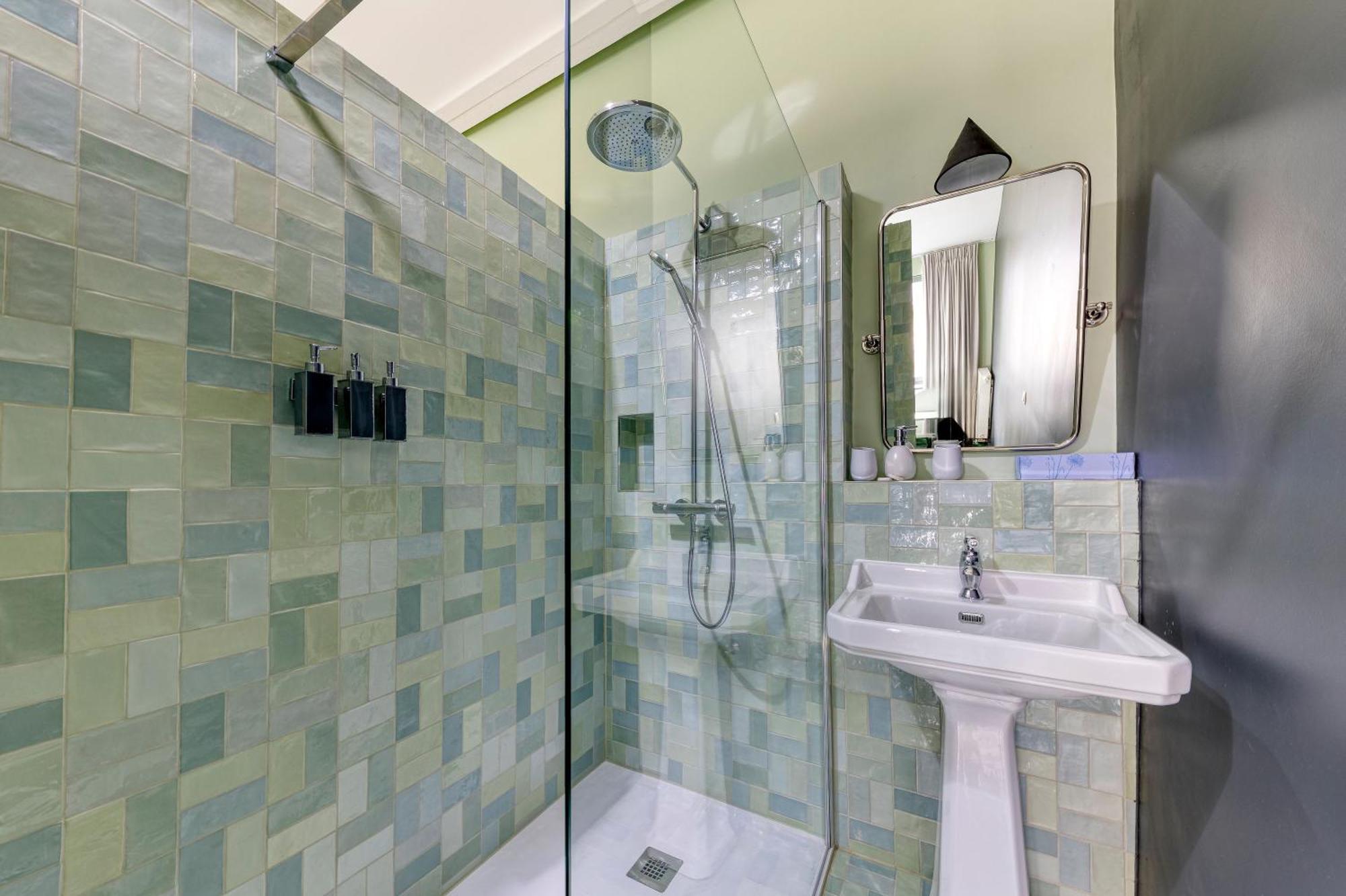 Atelier K - Art Guesthouse In Brussels Ixelles ภายนอก รูปภาพ