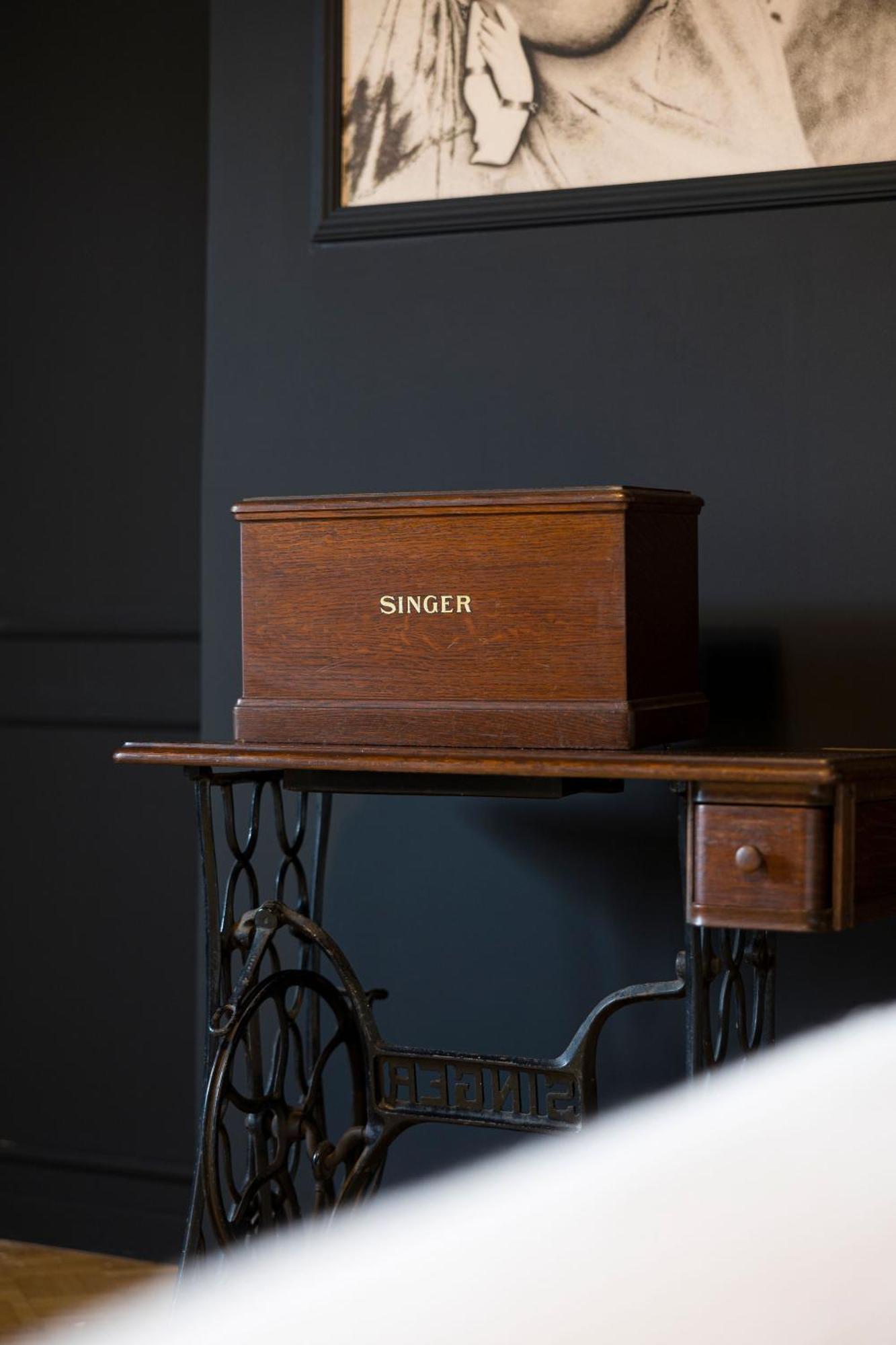 Atelier K - Art Guesthouse In Brussels Ixelles ภายนอก รูปภาพ