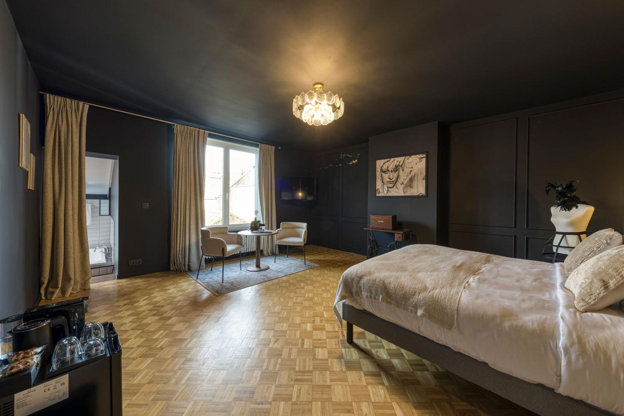 Atelier K - Art Guesthouse In Brussels Ixelles ภายนอก รูปภาพ
