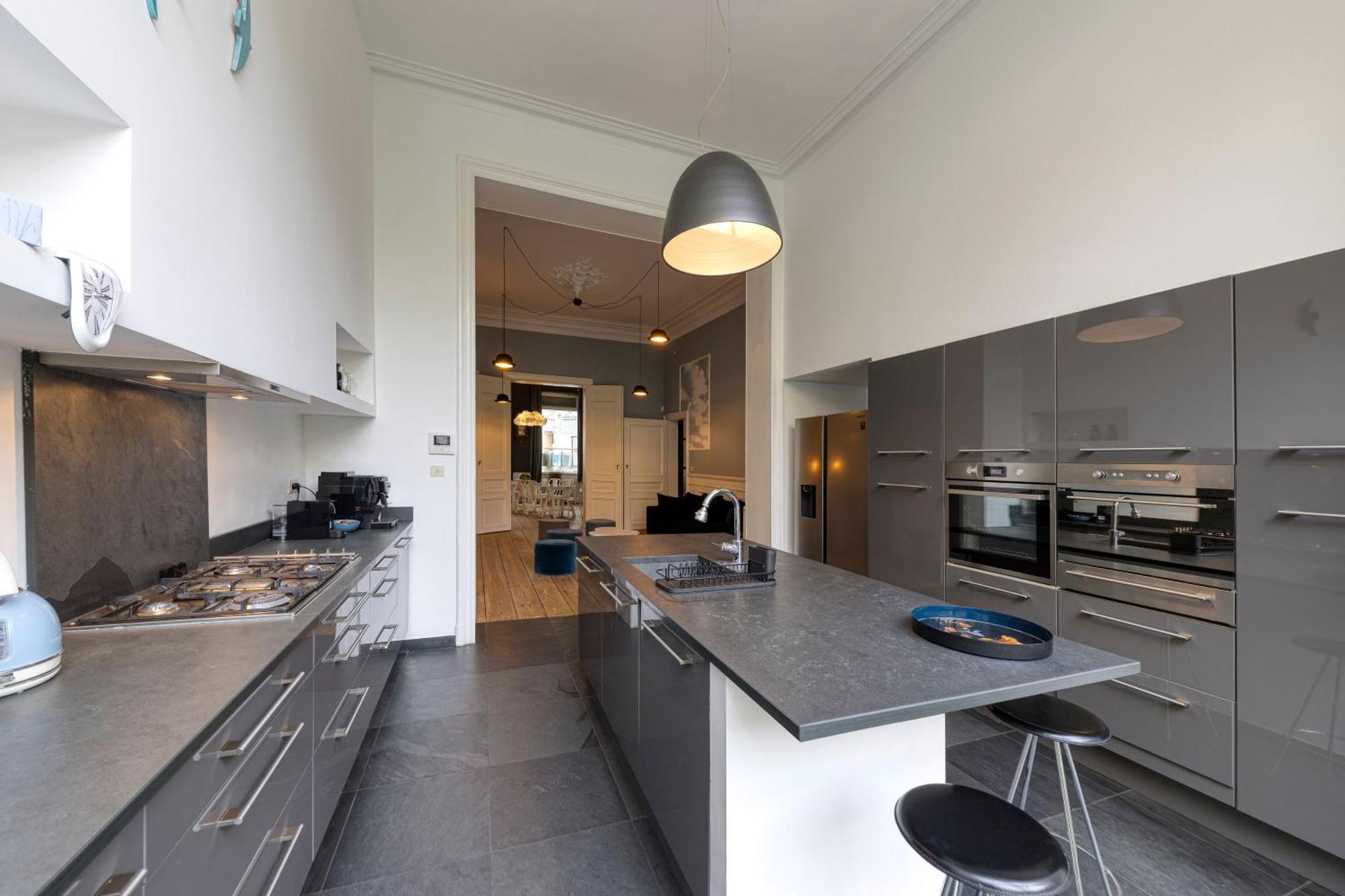 Atelier K - Art Guesthouse In Brussels Ixelles ภายนอก รูปภาพ